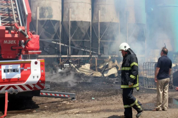 Bursa'daki palet fabrikasında korkutan yangın
