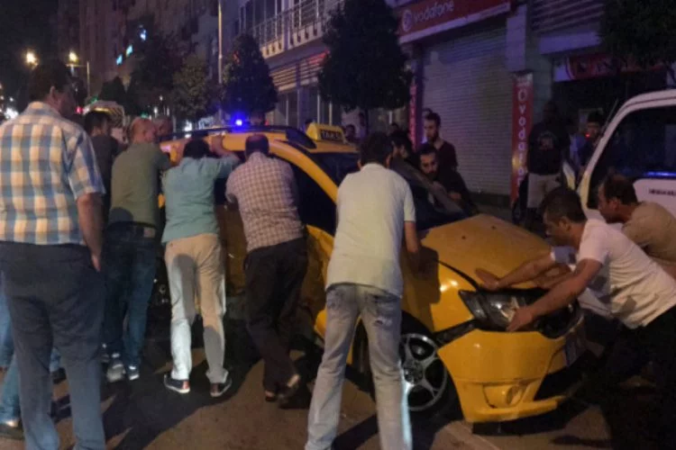 Bursa'da feci kaza! 4 yaralı