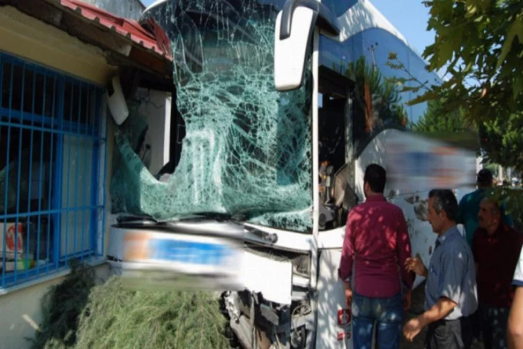 Bursa'dan yola çıkan otobüsten akıl almaz kaza