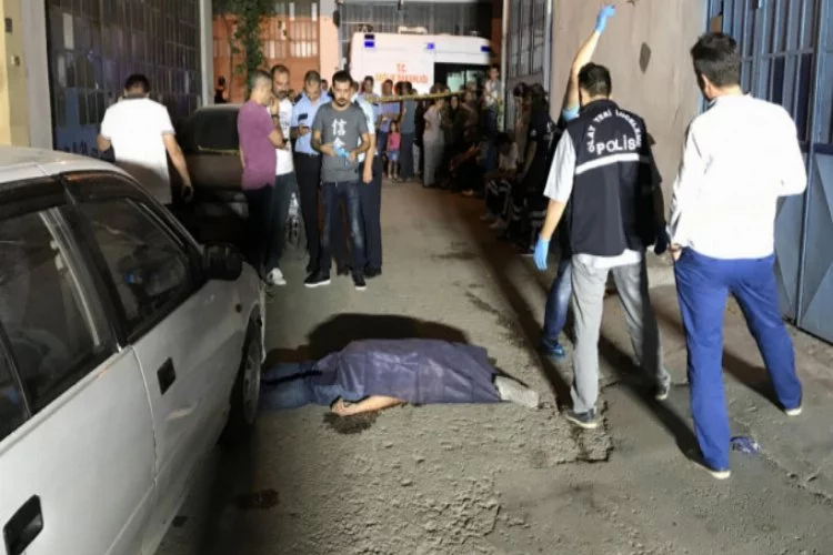 Bursa'da 4'üncü kattan düşen genç öldü