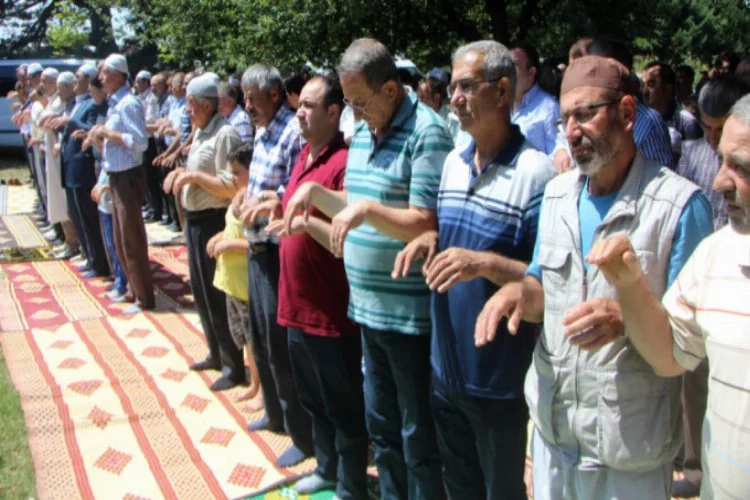 Bursa'da yağmur duasına çıktılar