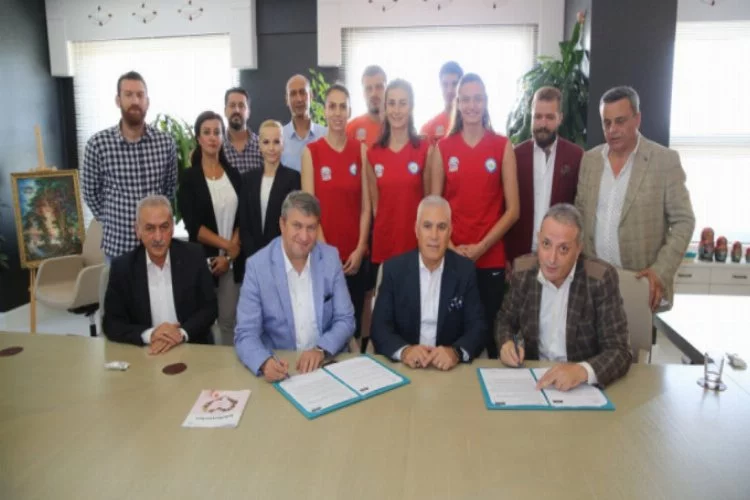 VM Medical Park, Nilüfer Belediyespor'un sağlık sponsoru oldu