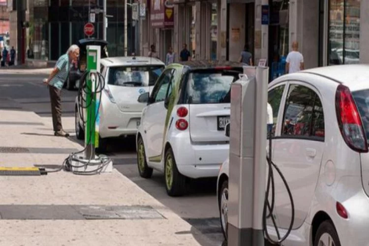 Bir ülke daha dizel ve benzinli otomobilleri kaldıracak