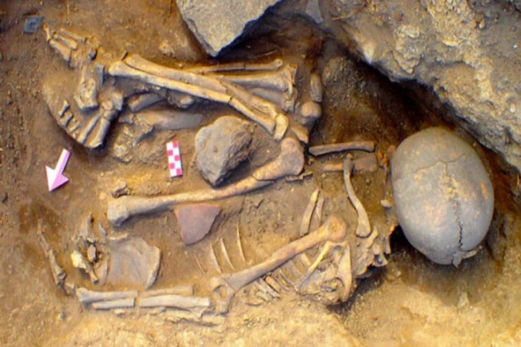 7 bin 500 yıllık mezar bulundu