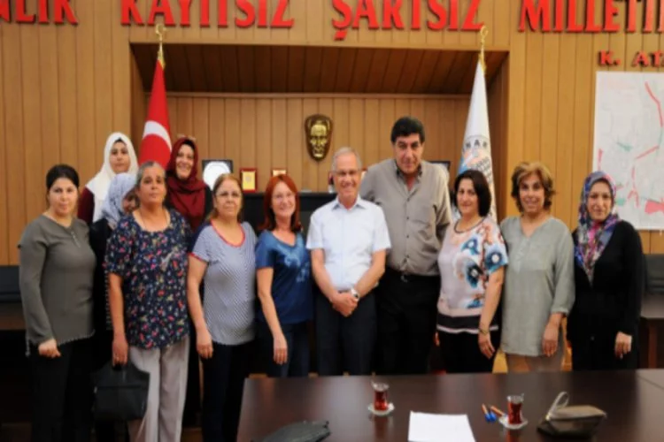 26 kadın üye MHP'den istifa etti