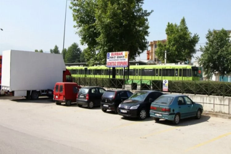 Bursa'da "Ücretsiz park et, yoluna devam et" uygulaması