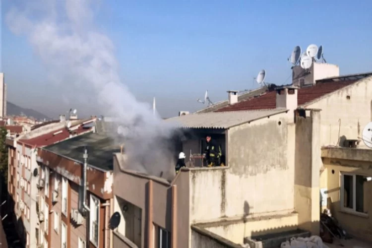 Bursa'da 6 katlı binada yangın
