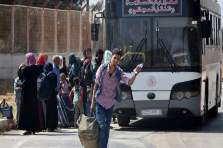 Suriyelilerin bir kısmı dönmemek üzere ülkelerine gidiyor