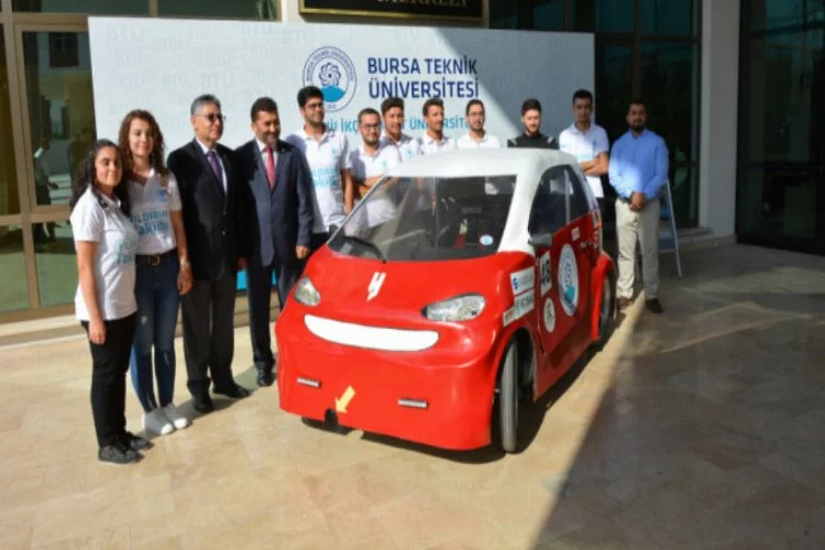 Bursa'da öğrenciler elektrikli araç üretti... 1 liraya 100 kilometre