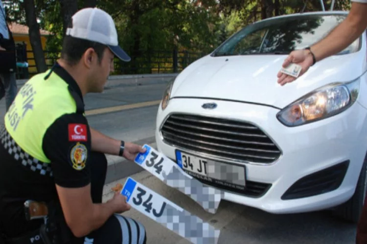 APP plaka kullanan sürücülere 427 TL ceza yazıldı