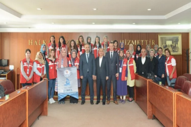 Bursa'da Başkan Aktaş gençlerle 'Damla Projesinde' buluştu