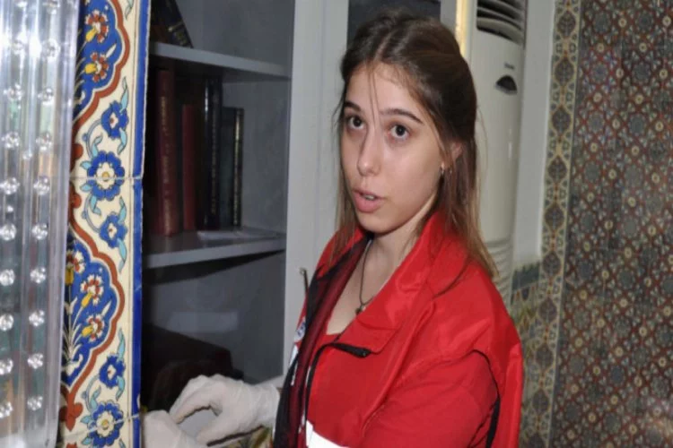 Bursa'da üniversiteli öğrenciler köyü temizledi