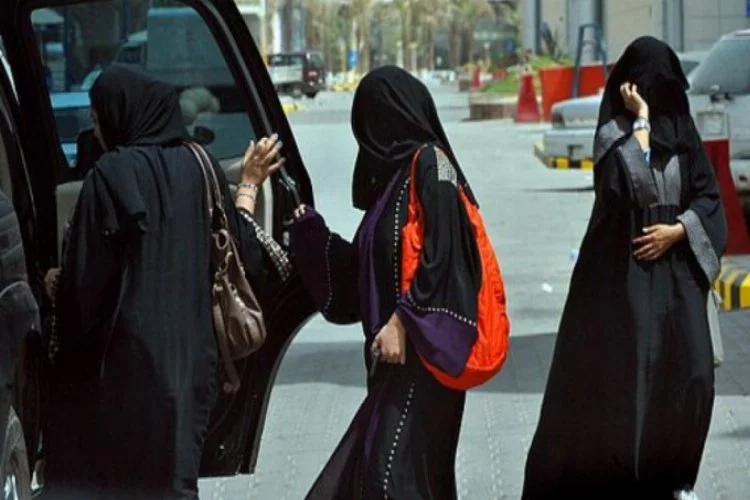 Suudi Arabistan'da kadınlara ehliyet izni