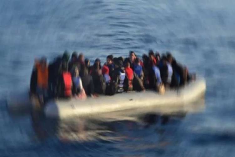 Arakanlı Müslümanları Taşıyan Tekne Battı: 13 Ölü
