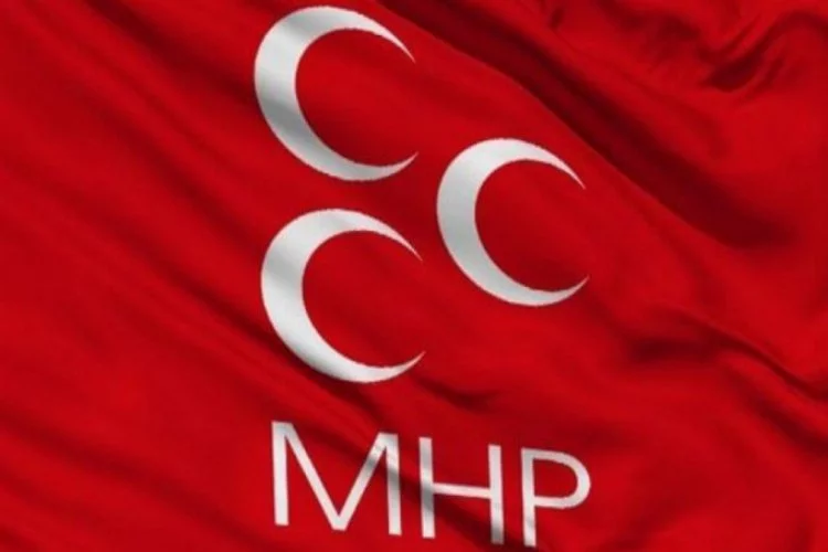 MHP'de toplu istifa