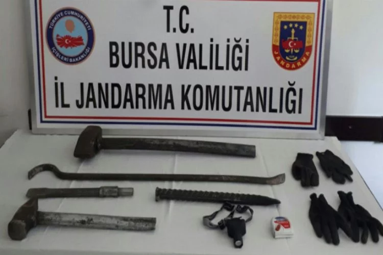 Bursa'da kaçak kazı yapan 6 kişiye gözaltı
