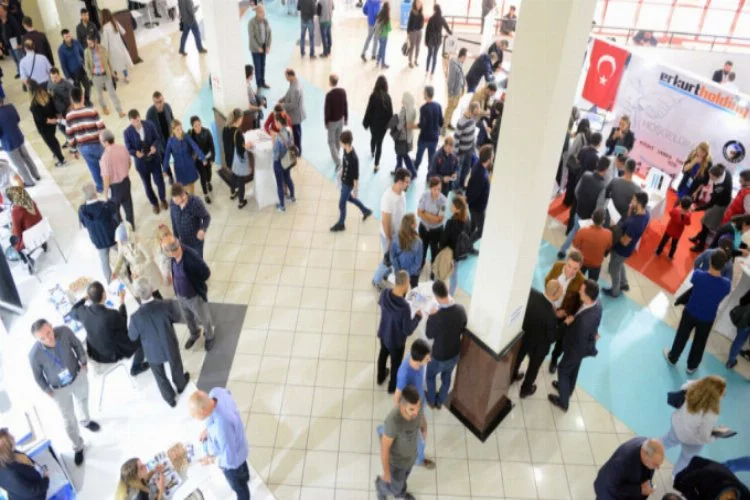 Bursa'da 63 firmaya on binlerce iş başvurusu yapıldı