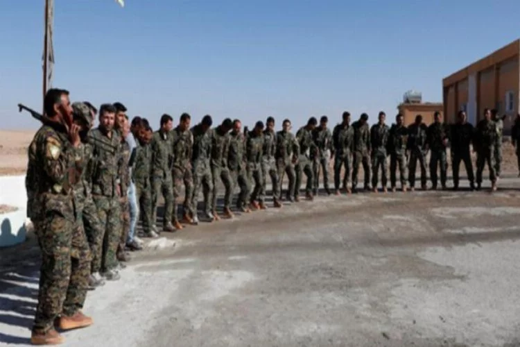 Türkiye sınırında skandal görüntü! YPG tören yaptı