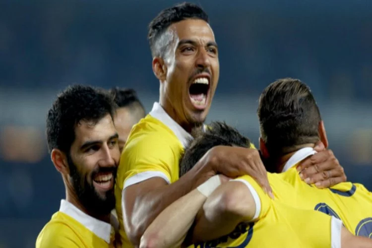 Fenerbahçe, Yeni Malatyaspor'u 3 golle geçti