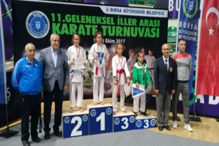 Bursa'da karate şöleni sona erdi