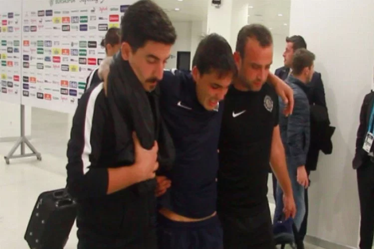 Bursaspor maçında sakatlanan Josue'nin gözyaşları