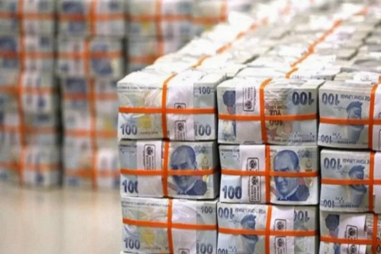 Hazine 9,6 milyar lira borçlandı