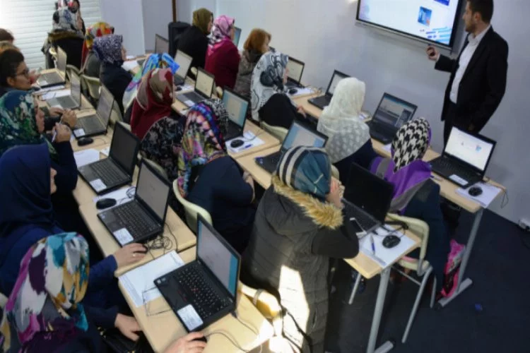 Türk Telekom eğitim TIR'ı Bursa'da