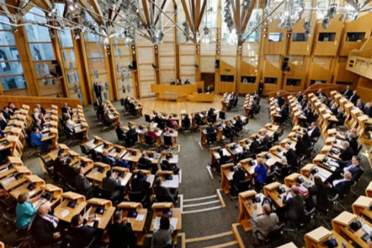 Alarm verildi! İskoç parlamentosu boşaltıldı