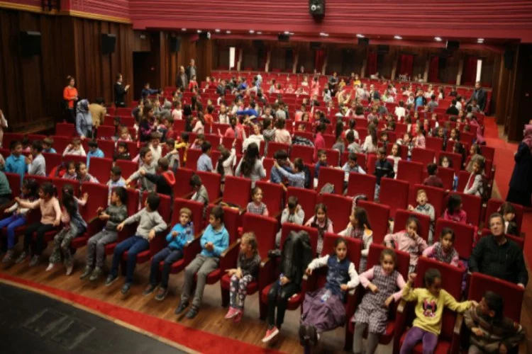 Bursa'da çocuklara sinema şöleni