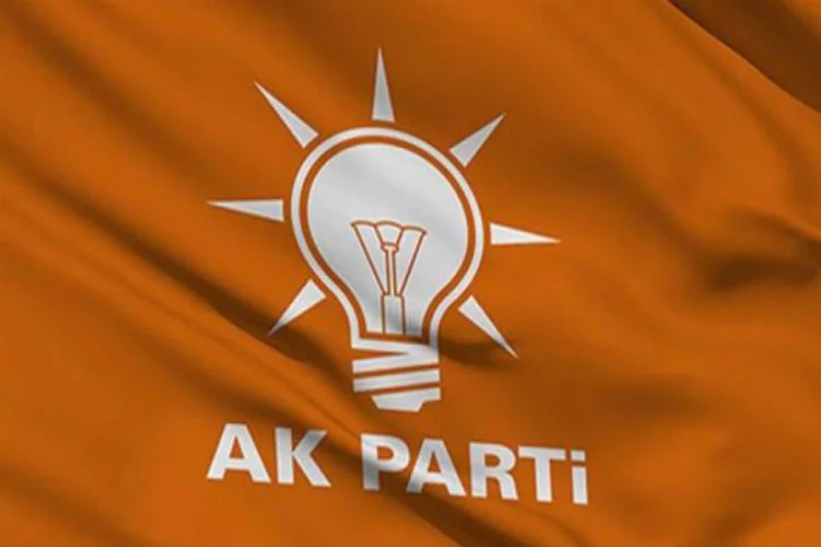 AK Parti'de flaş istifa!