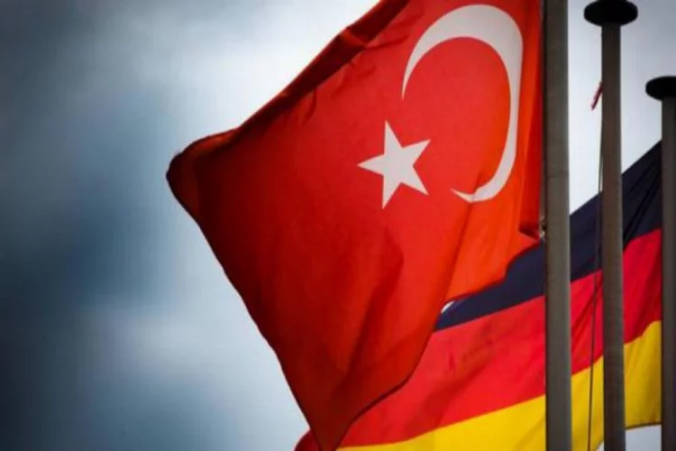Almanya'ya iltica başvurusu yapan Türklerin sayısı açıklandı
