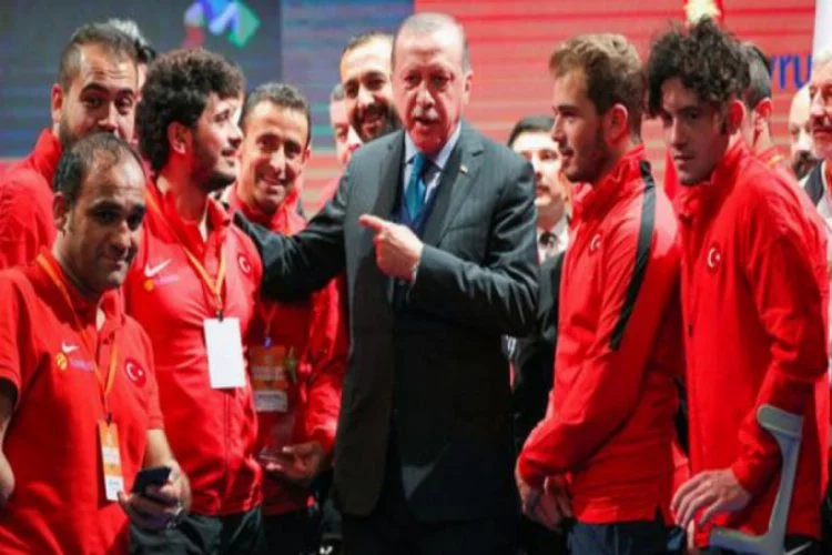 Erdoğan, milli futbolcuya telefonla kız istedi