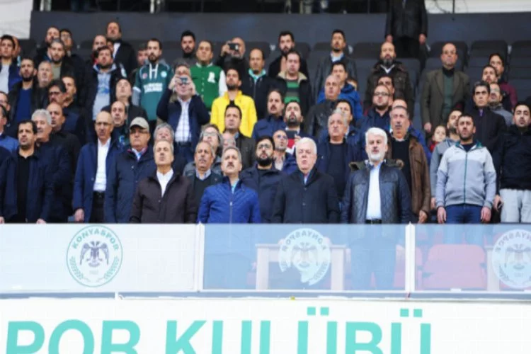 Bursaspor'a Konya'da büyük ayıp!  Genç oyuncular dışarı çıkartıldı ve...