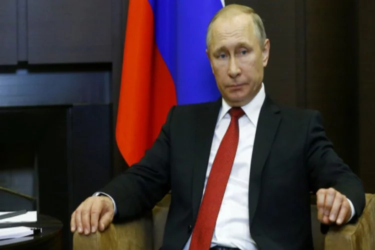 Putin Rus askerlere Suriye'den çekilme emri verdi