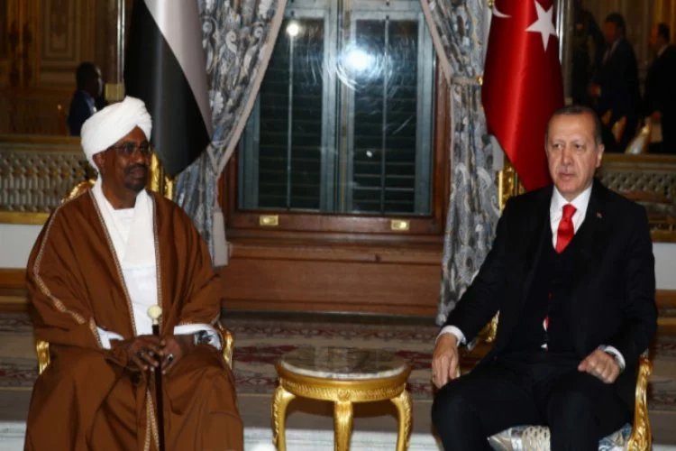 Erdoğan, Sudan Devlet Başkanı ile bir araya geldi