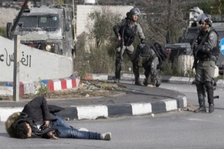 İsrail polisi canlı yayında vurdu