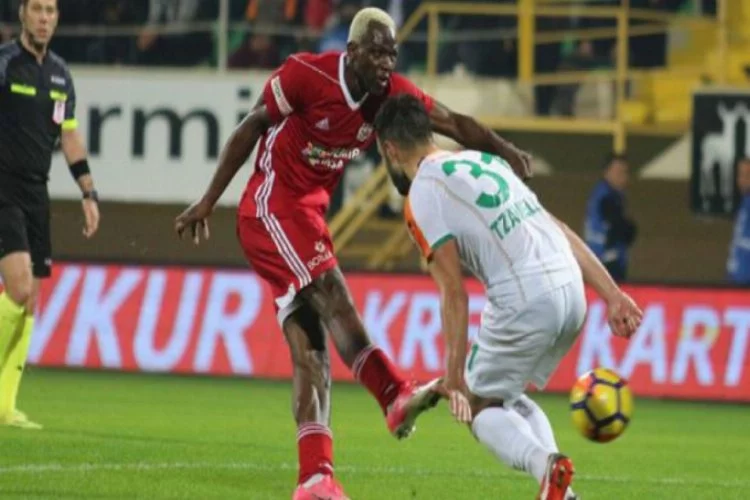 Aytemiz Alanyaspor - Demir Grup Sivasspor: 1-1 berabere kaldı
