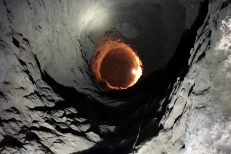 8 metrelik esrarengiz tünel bulundu