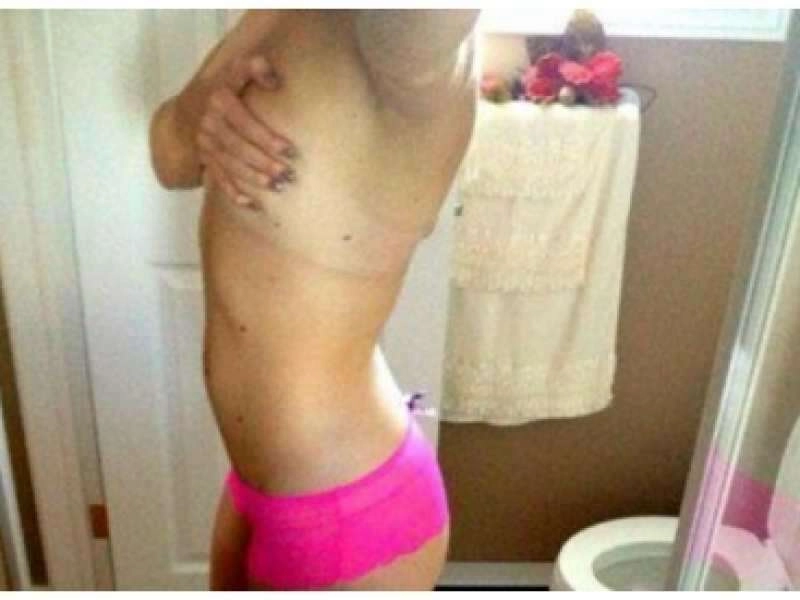 Twitter'ın ayna karşısında soyunan çılgın kızları