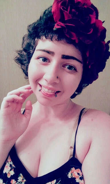 Şizofreni hastası gördüğü yüzleri çizdi