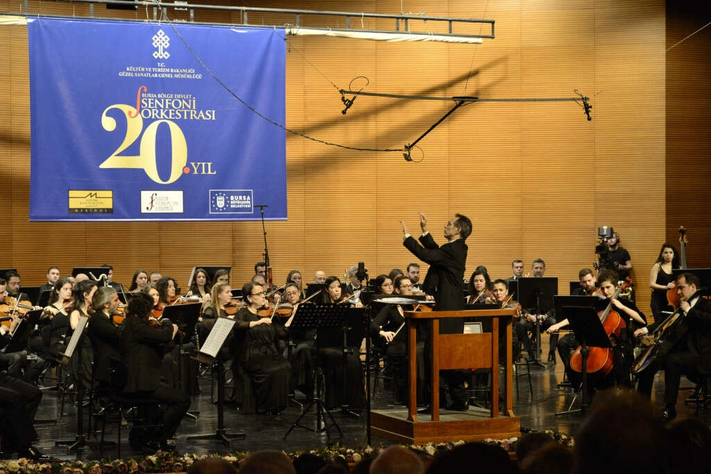 Bursa iş ve cemiyet hayatını buluşturan konser