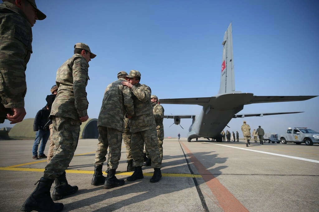 Bursa'da Mehmetçiğin "can dostları"na zorlu eğitim