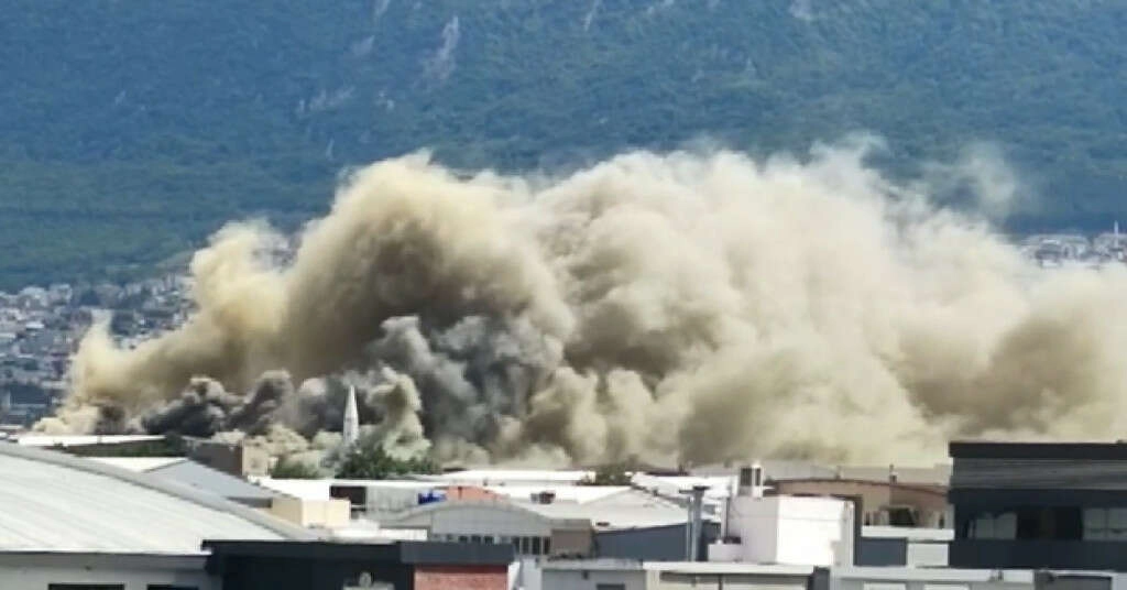 Bursa'da tekstil fabrikasında yangın!