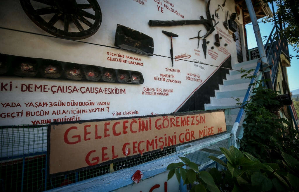 Bursa'da geçmişi geleceğe taşımak için evini, müze yaptı!