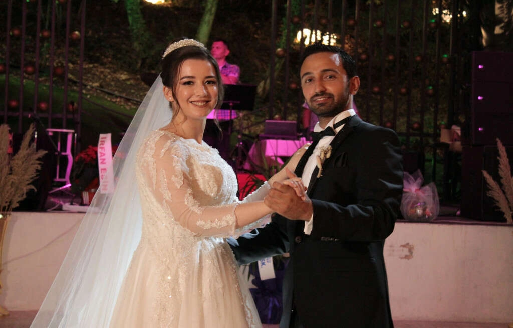 Bursa'da nikah törenine protokol yağmuru