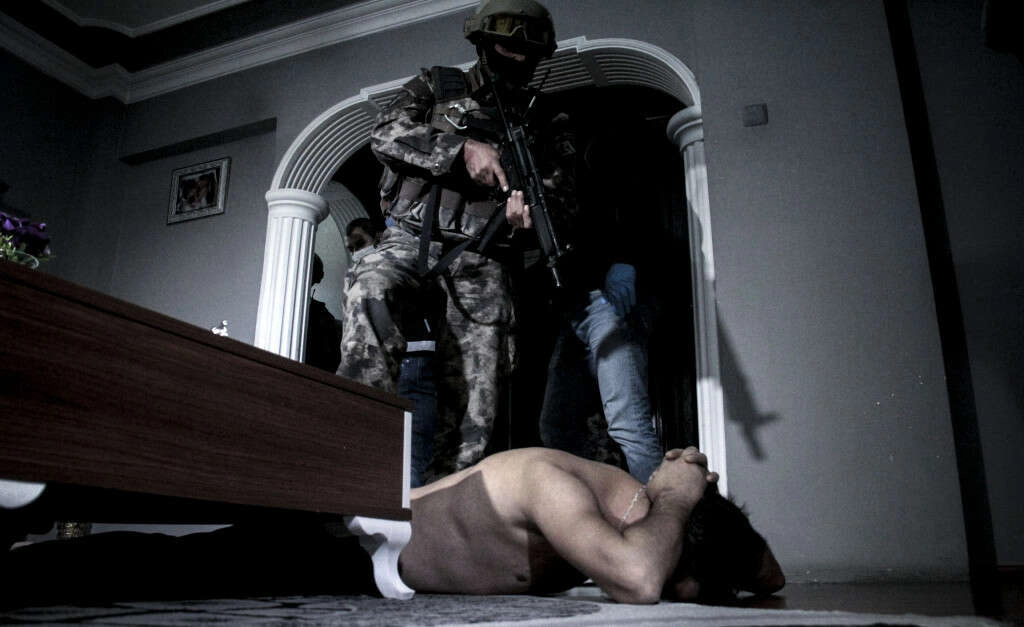 Bursa'da 600 polisle şafak operasyonu!