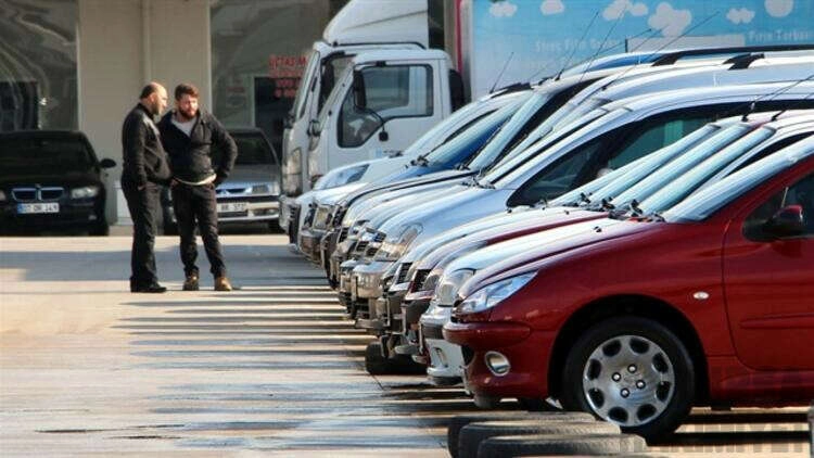 Yarı yarıya ucuza satılık araçlar! İhaleyle otomobiller yeni sahiplerini buluyor