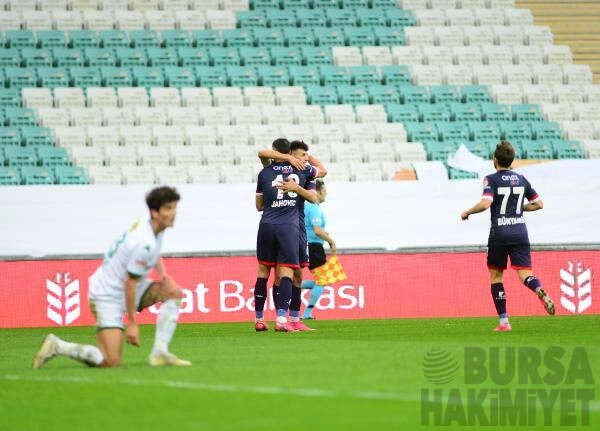 Bursaspor-Antalyaspor maçından kareler...