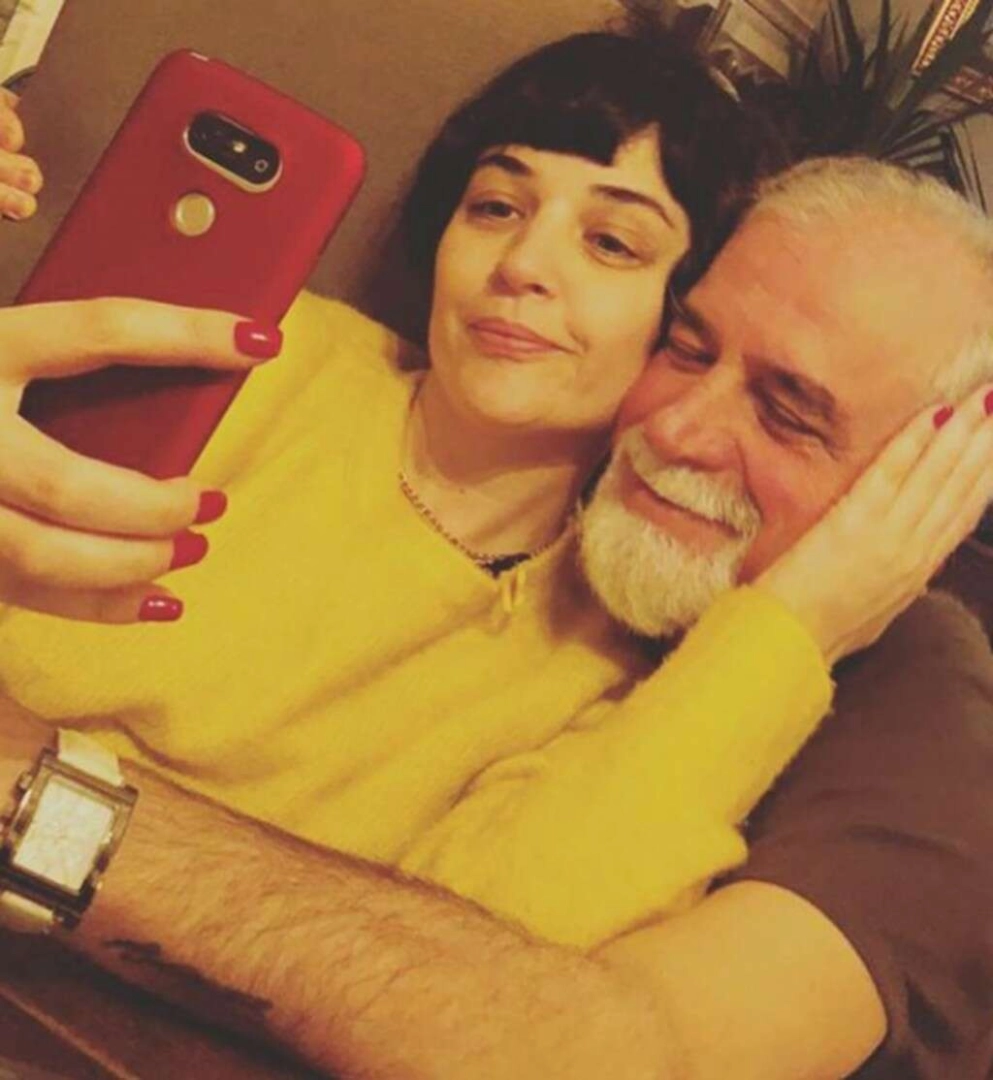 İşte ünlü isimlerin 'Babalar Günü' paylaşımları!