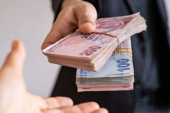 Emekli olup da çalışanlar için kritik kıdem tazminatı kararı!